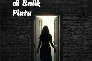 BAYANG-BAYANG DI BALIK PINTU